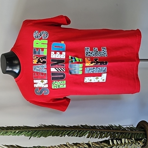 REASON Red Short Sleeve Graphic Tee - Picture 1 of 15